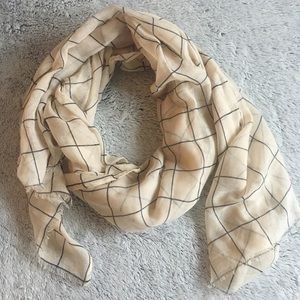 Rachel Pally Tan with Black pattern scarf